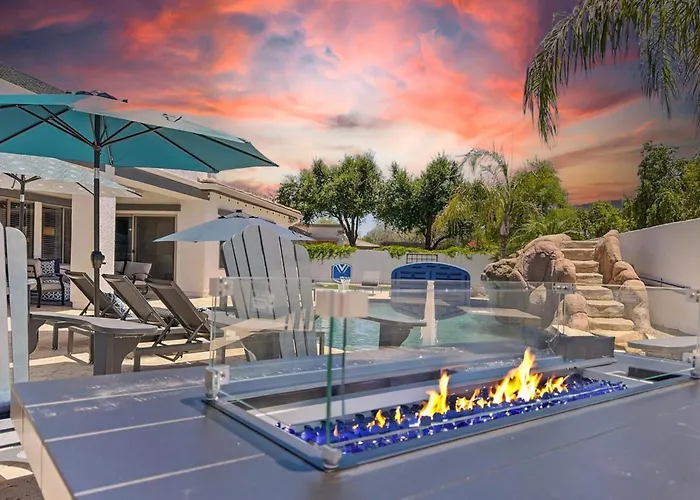 Holiday home 3 King Sleeps 12 Heated Pool Waterslide Paradise