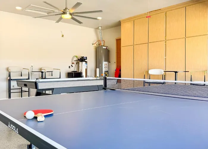 Holiday home 3 King Sleeps 12 Heated Pool Waterslide Paradise *