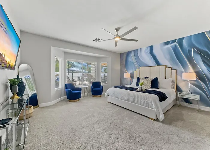 3 King Sleeps 12 Heated Pool Waterslide Paradise Holiday home Queen Creek