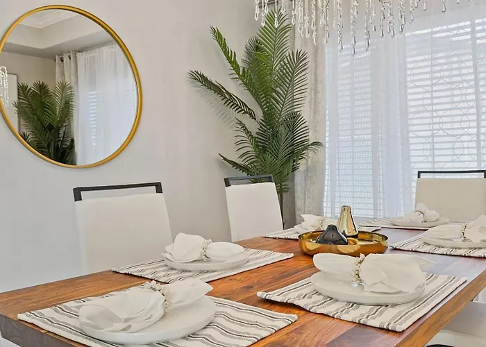 3 King Sleeps 12 Heated Pool Waterslide Paradise